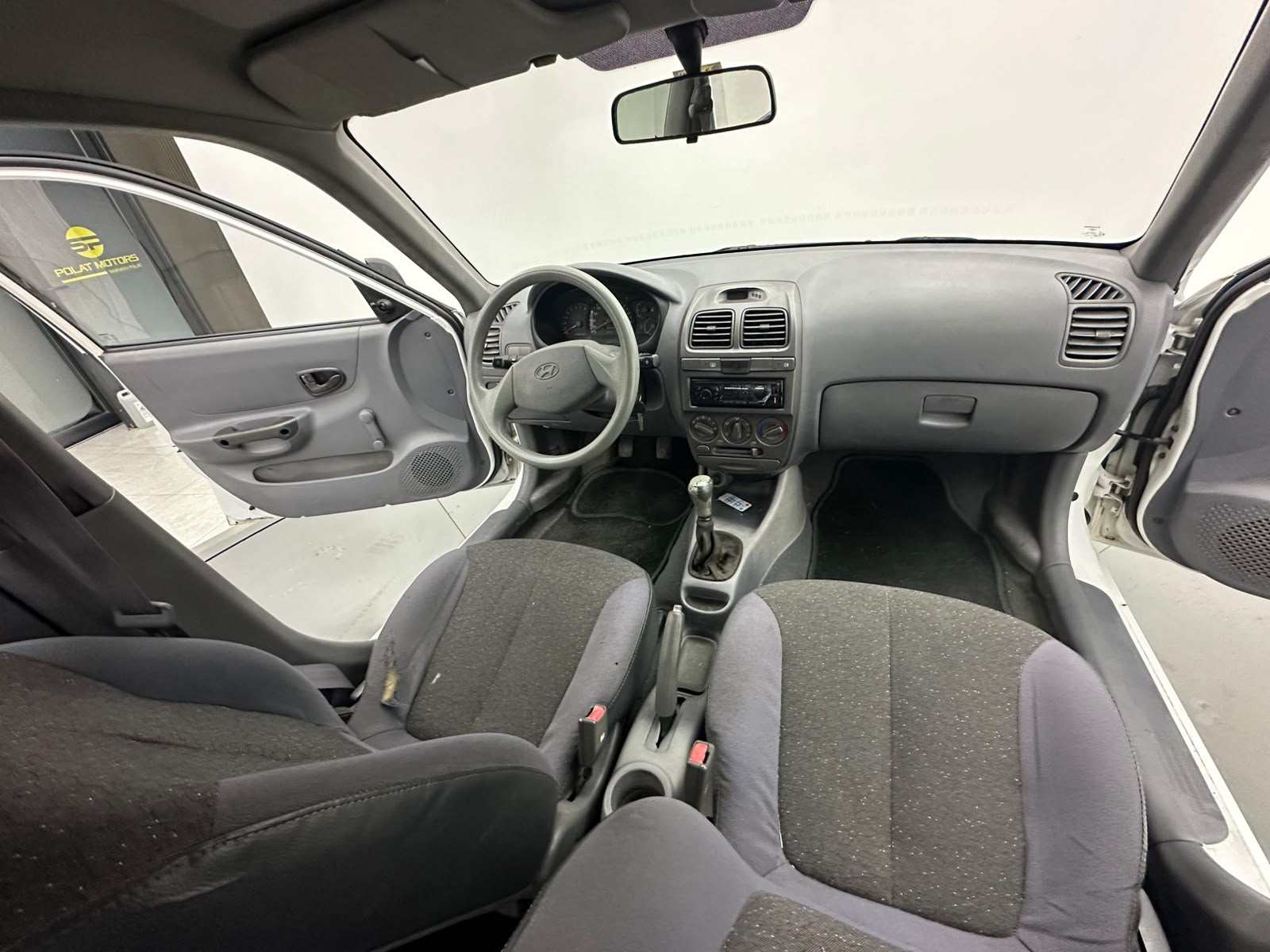 HYUNDAI ACCENT 26